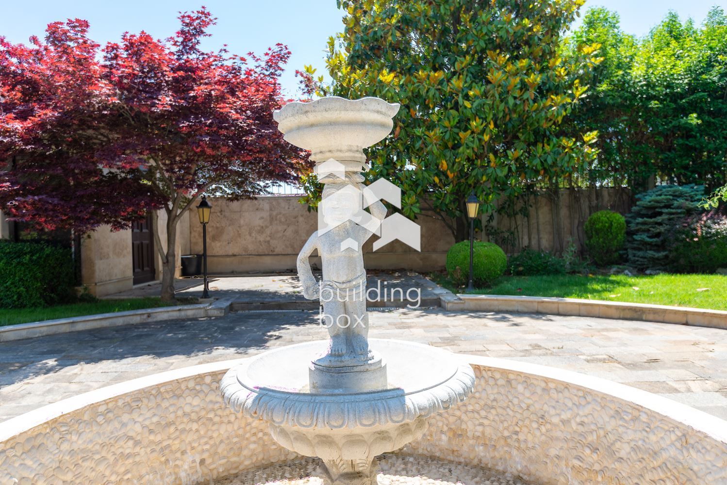 Къща на метри от Резиденция Евксиноград в гр.Варна - 0