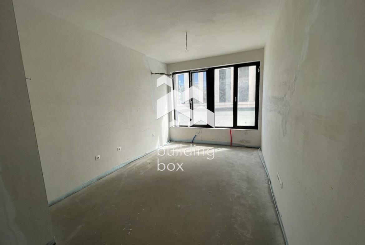 Тристаен апартамент - кв. Каменица 1 - 0