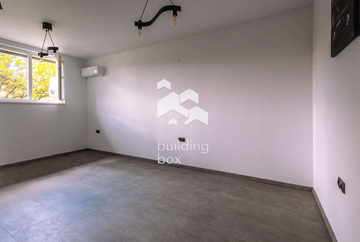 Модерен тристаен апартамент под наем в Разсадника - 0