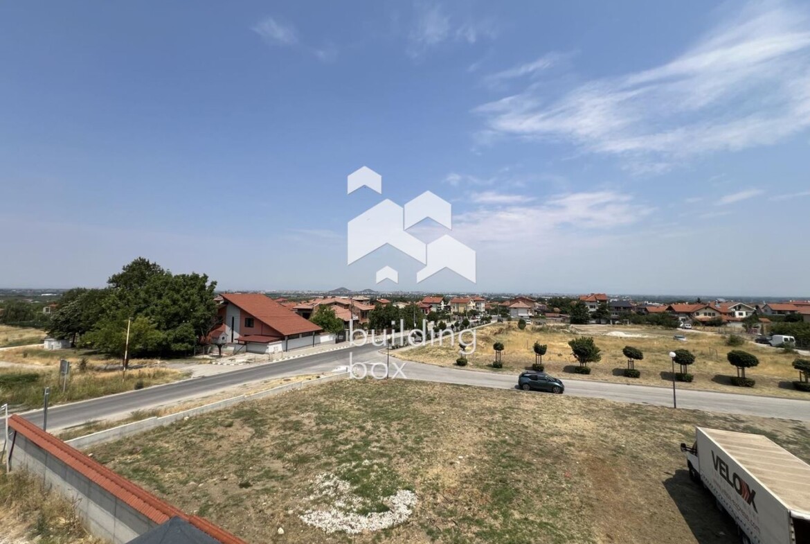 Тристаен апартамент - с. Белащица - 0