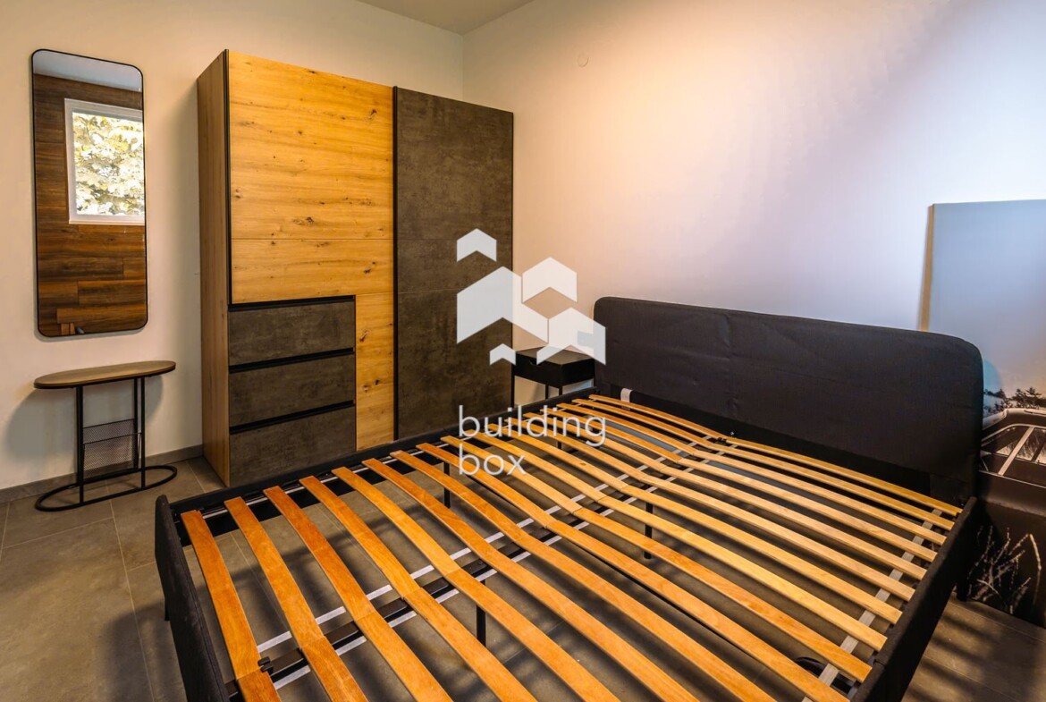 Модерен тристаен апартамент под наем в Разсадника - 0