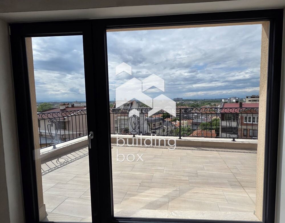 Тристаен апартамент - Център - 0