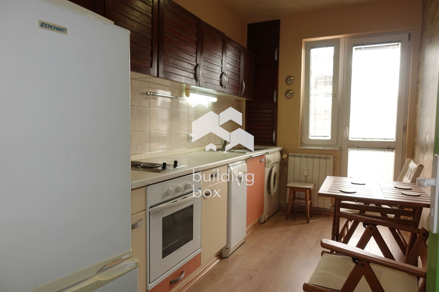 Продава се 2стаен апартамент - Център - Обзаведен ! - 0