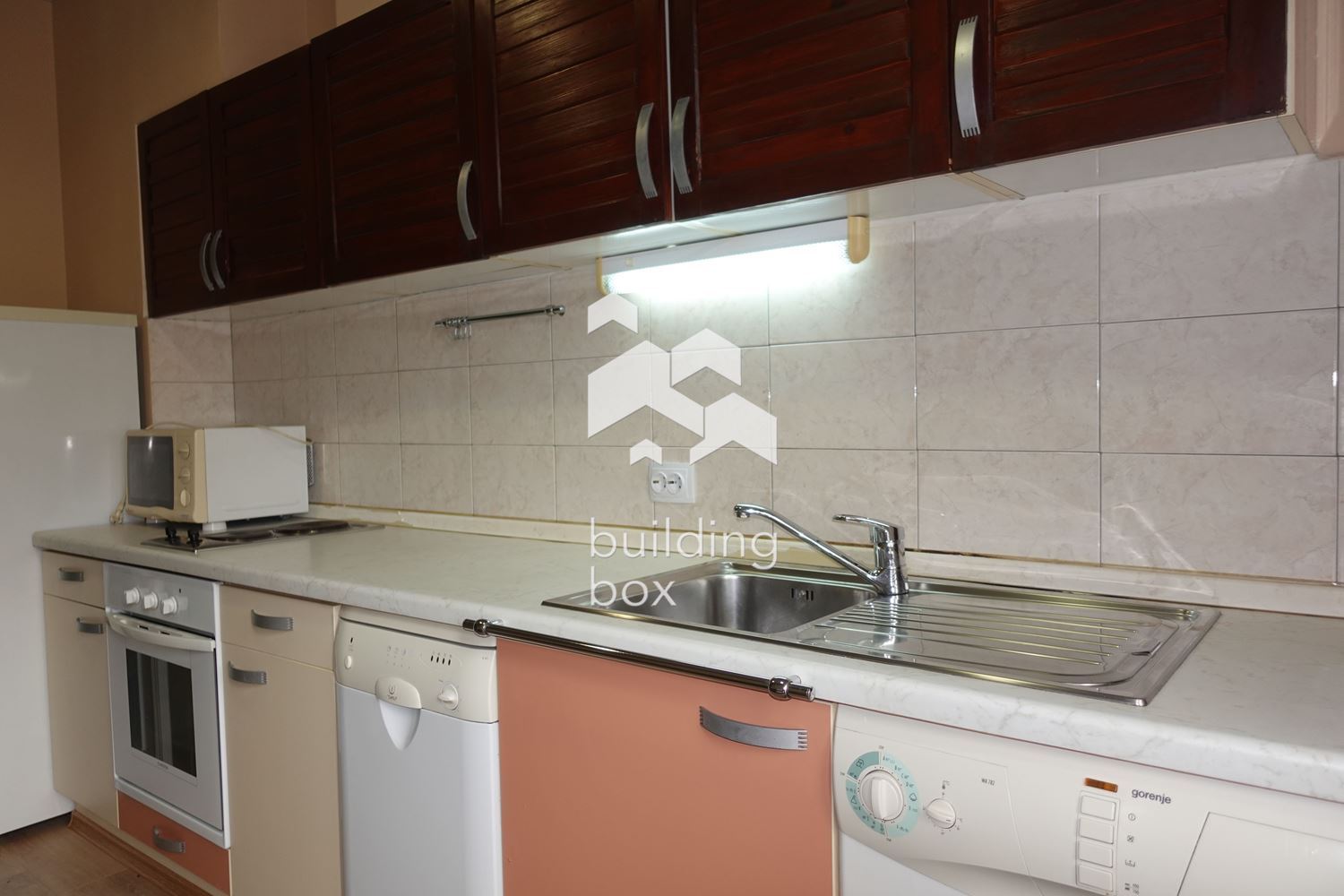 Продава се 2стаен апартамент - Център - Обзаведен ! - 0