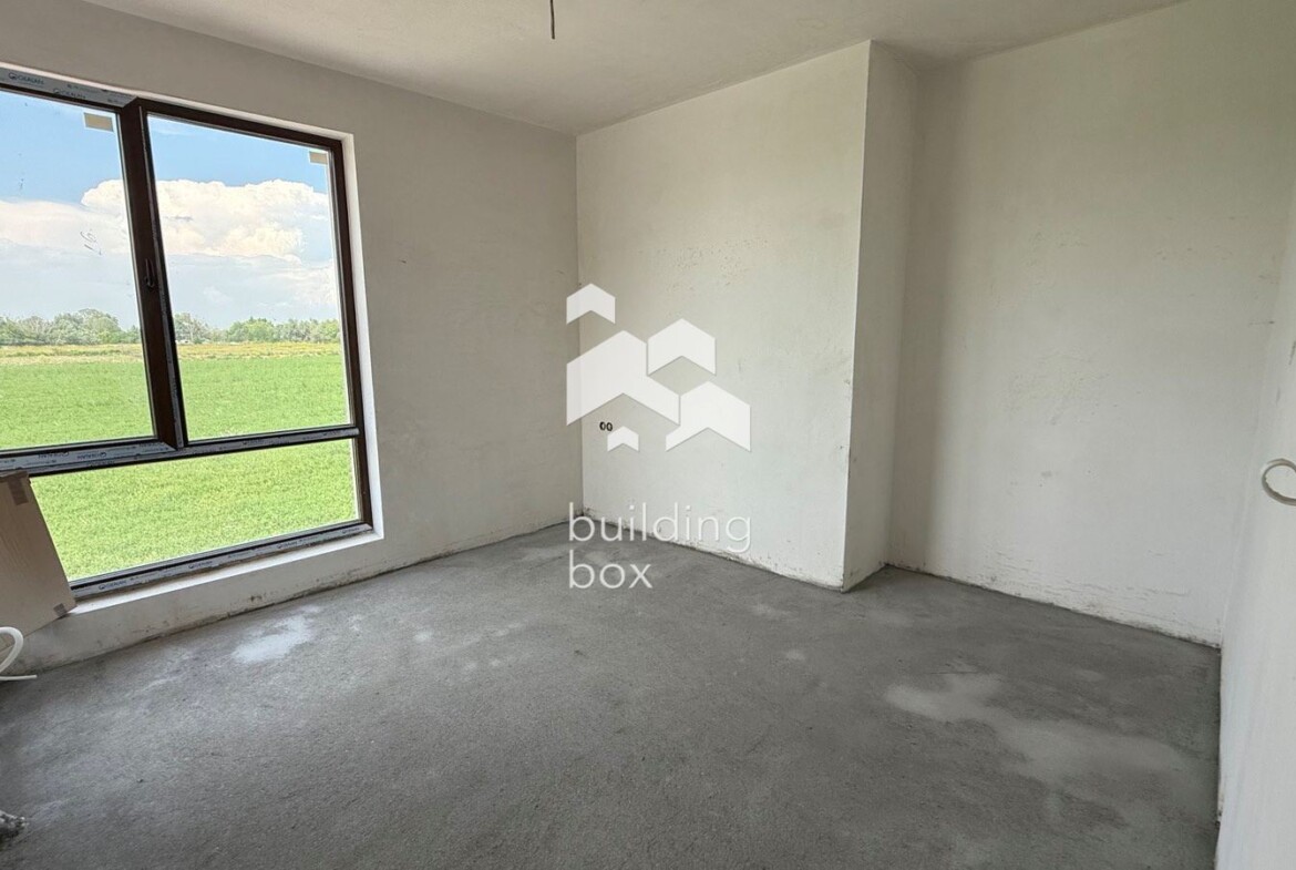 Двуетажна къща - кв. Западен - 0