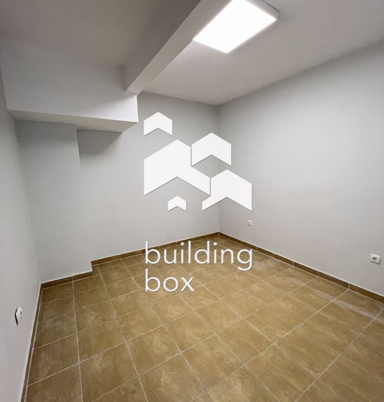 Търговска площ в ж.к. БОРОВО се отдава под наем! Цена по ДОГОВАРЯНЕ! - 0