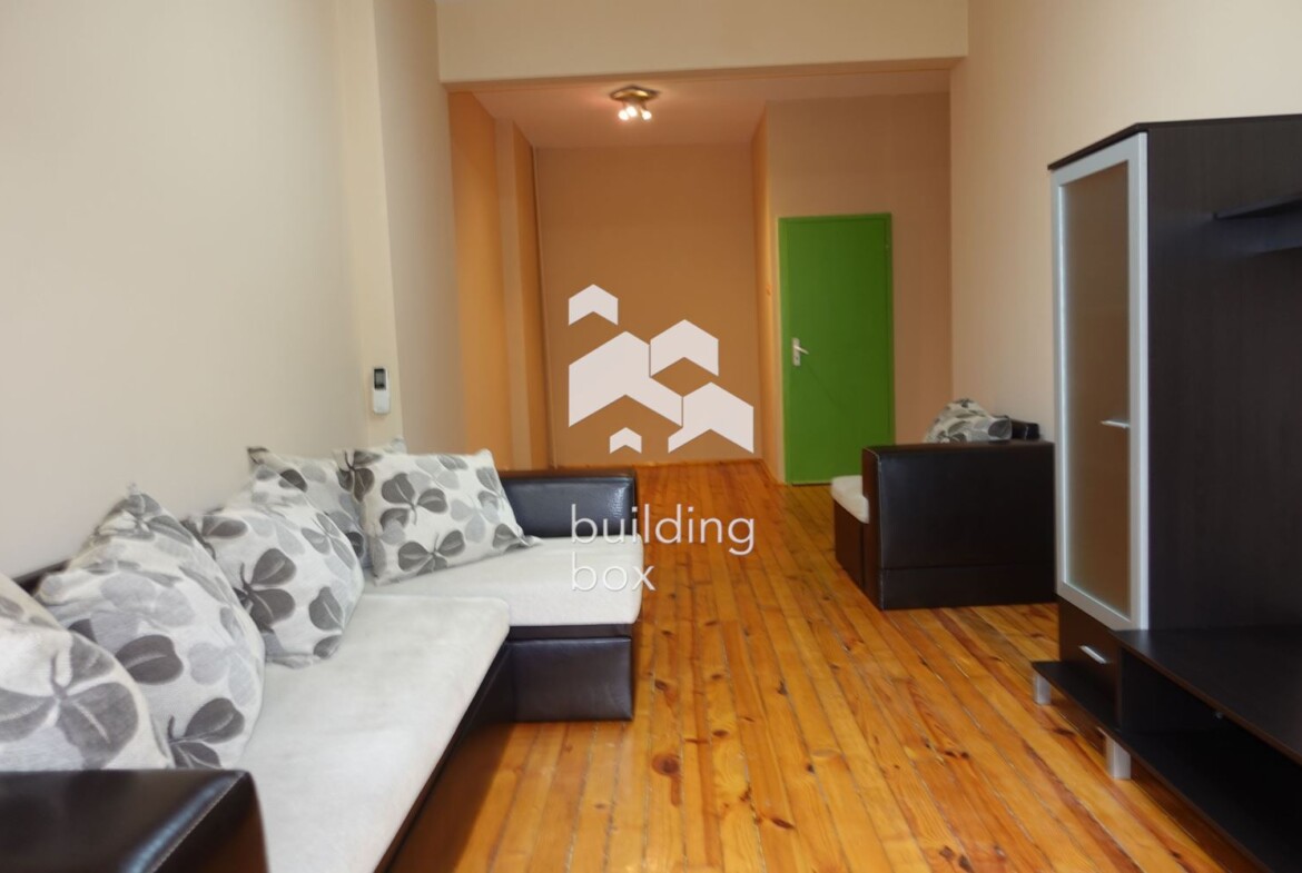 Продава се 2стаен апартамент - Център - Обзаведен ! - 0