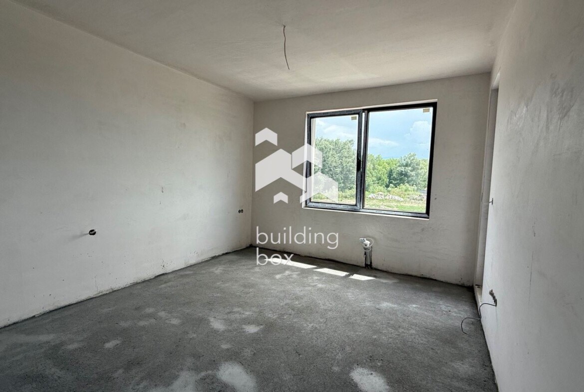 Двуетажна къща - кв. Западен - 0