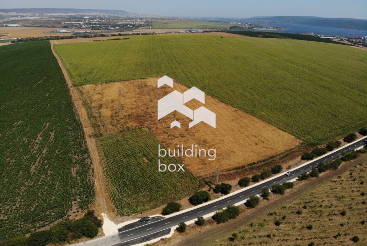 Парцели за промишлени цели в близост до село Езерово. - 0