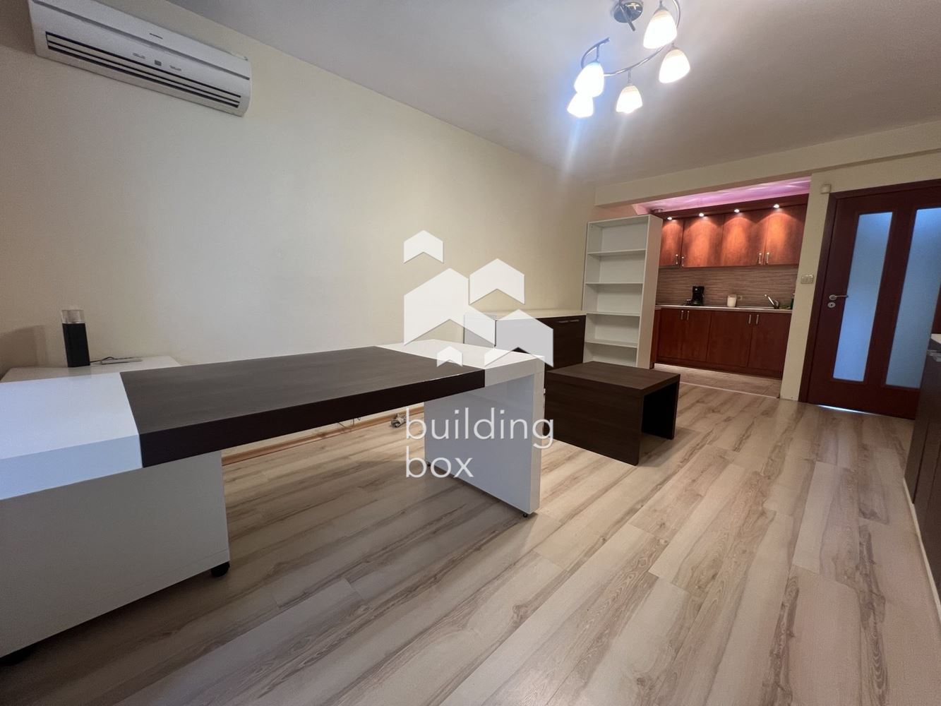 Офис в Лагера - 0