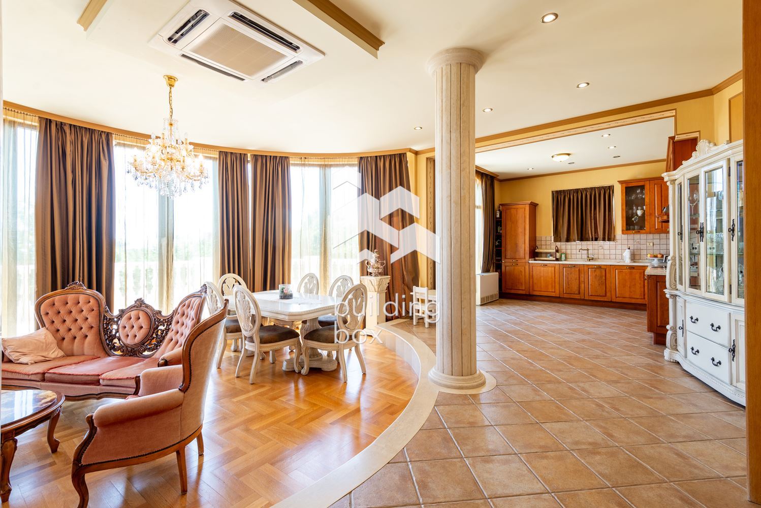 Къща на метри от Резиденция Евксиноград в гр.Варна - 0