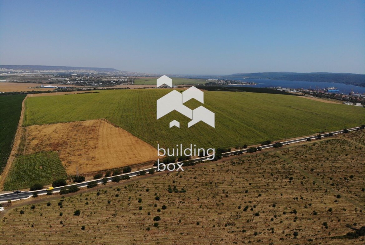 Парцели за промишлени цели в близост до село Езерово. - 0