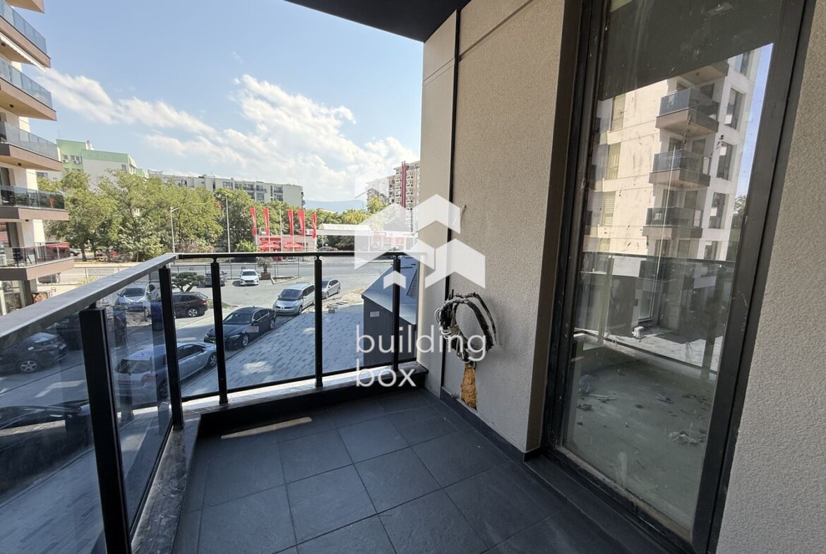 Тристаен апартамент с АКТ16 - бул. "Пещерско шосе" - 0