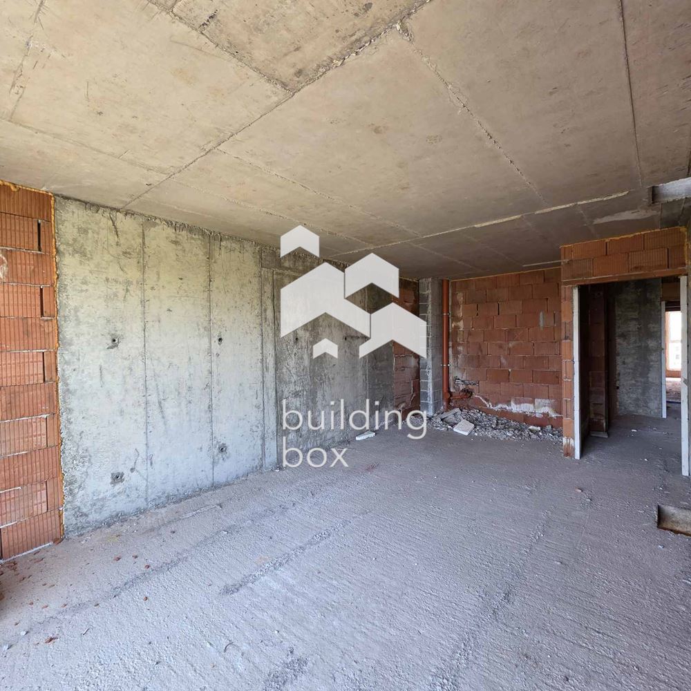 Двустаен апартамент - кв. Южен - 0