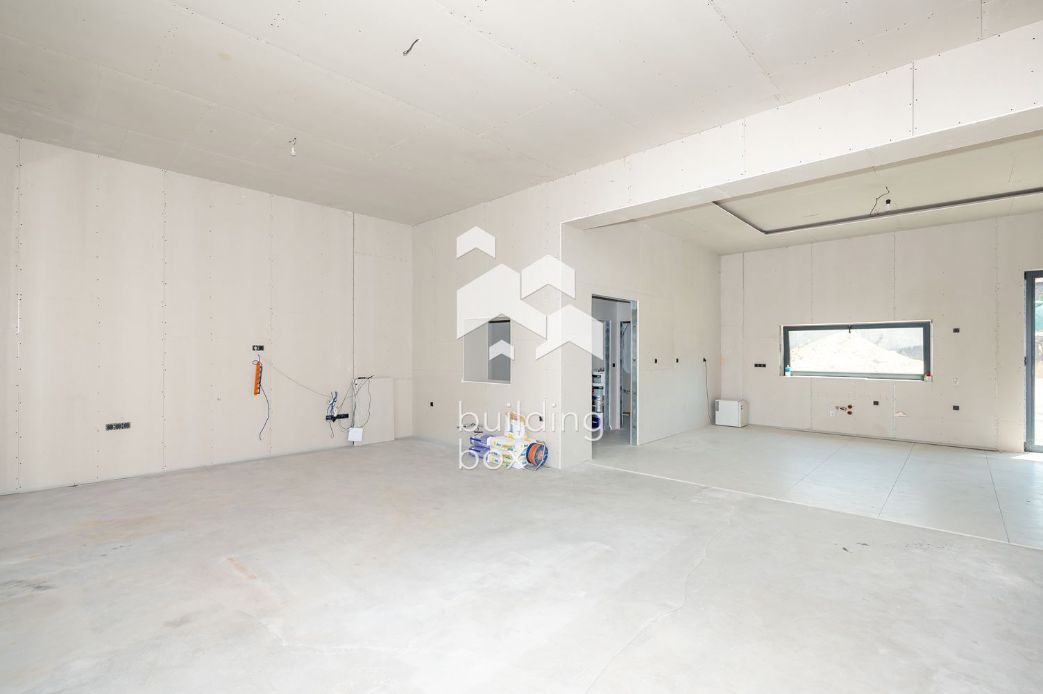 Къща на 12 км от гр. Пловдив - 0