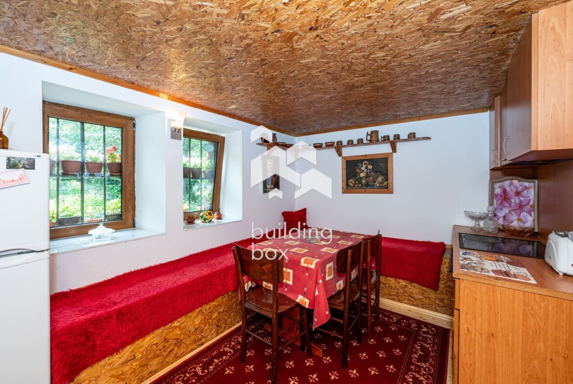 Двуетажна къща - гр. Калофер - 0