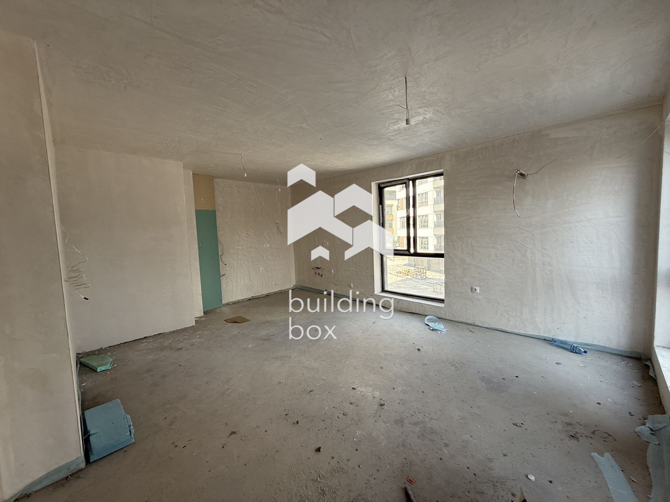 Тристаен апартамент с АКТ16 - бул. "Пещерско шосе" - 0