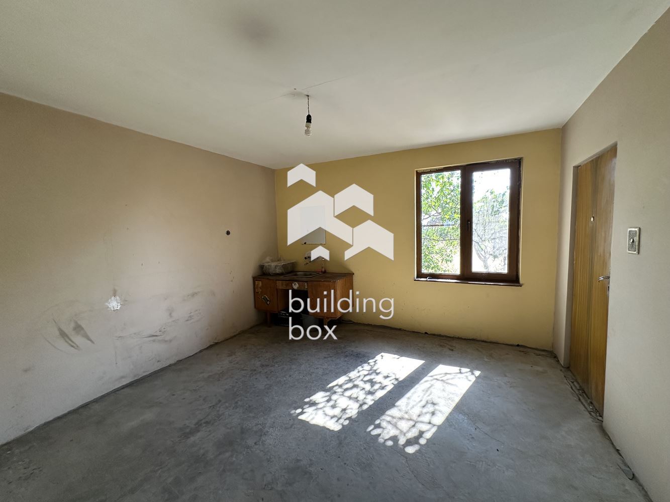 Масивна къща с гараж - с. Маноле - 0