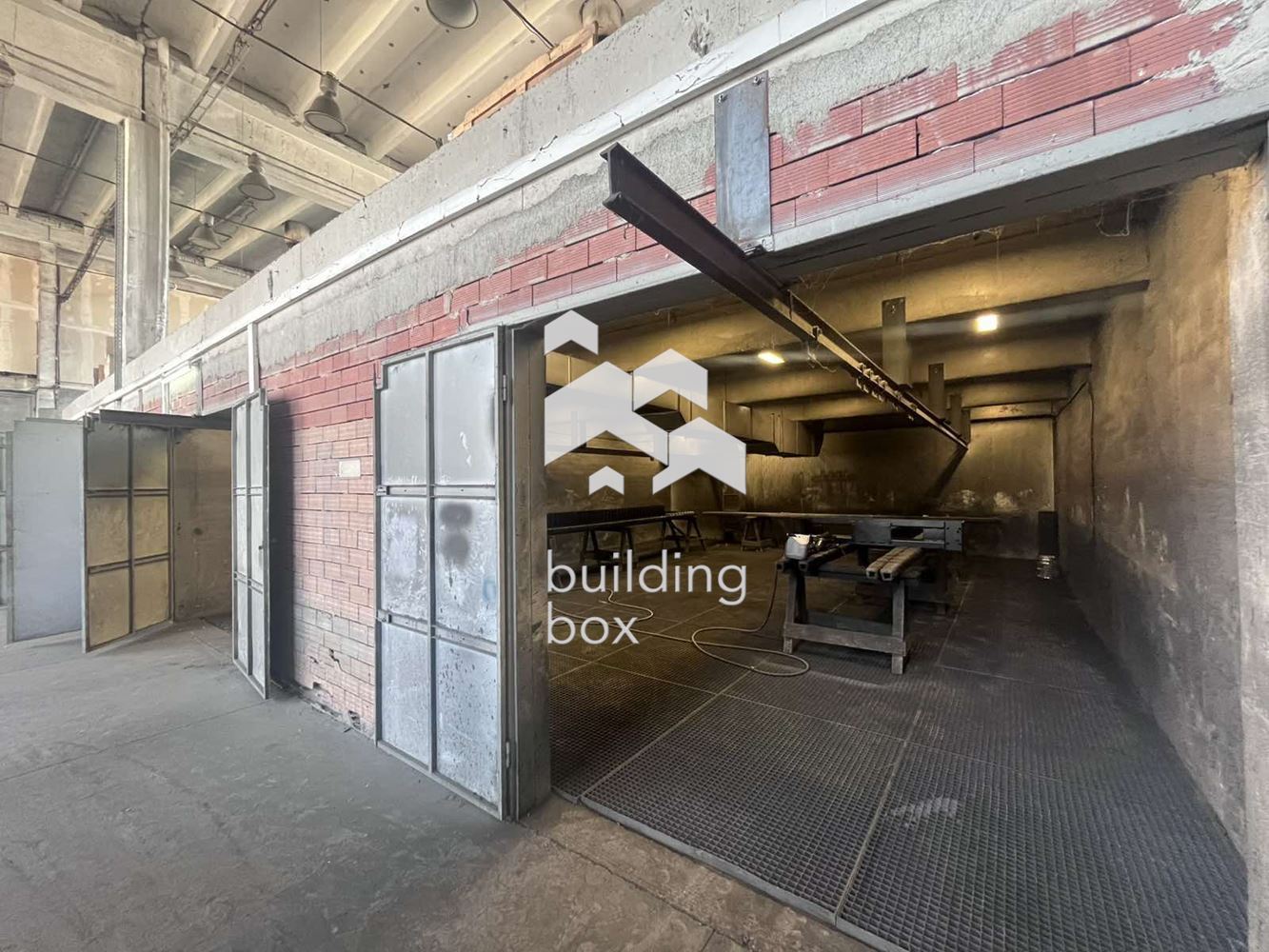 Индустриален имот на 40 минути от гр. София - 0