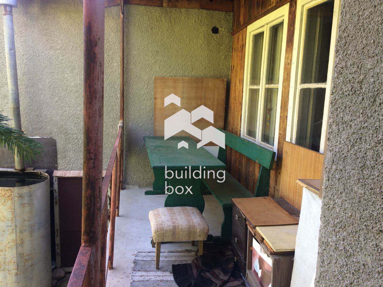 Къща във вилната зона на с. Макоцево - 0