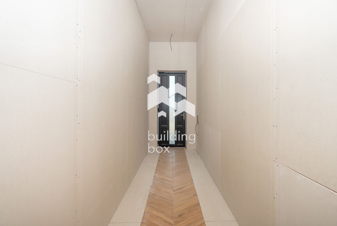 Къща на 12 км от гр. Пловдив - 0