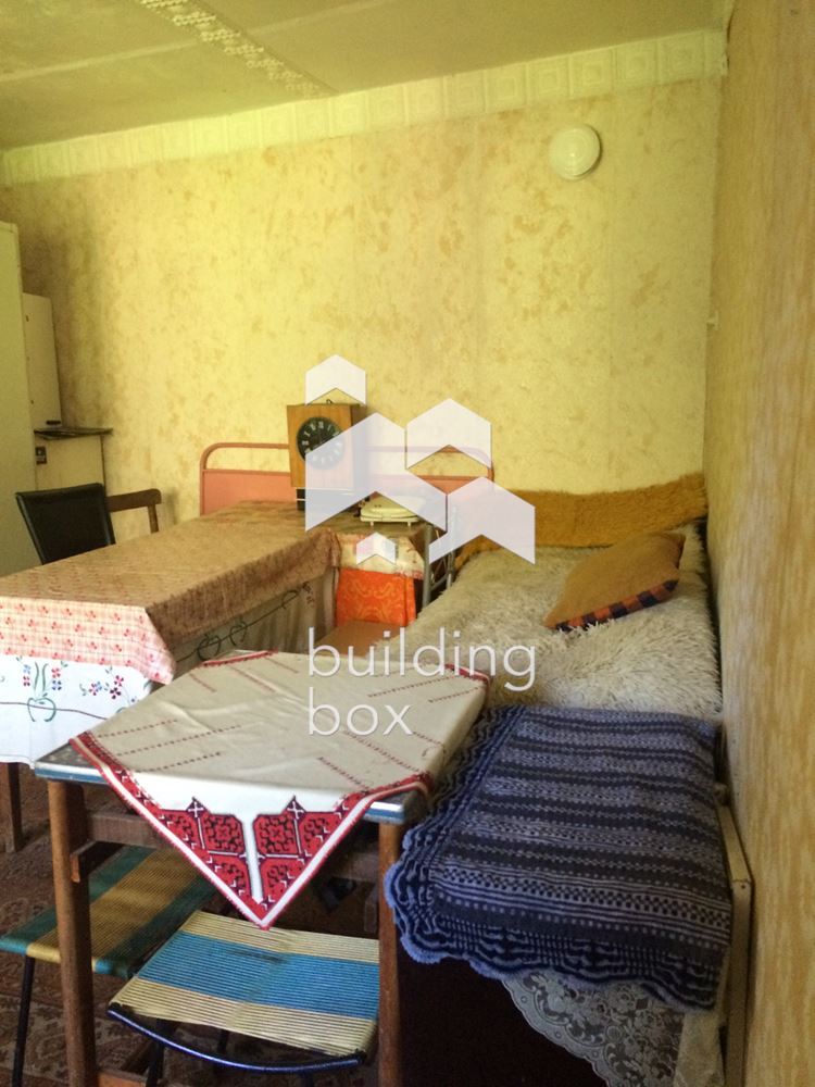 Къща във вилната зона на с. Макоцево - 0