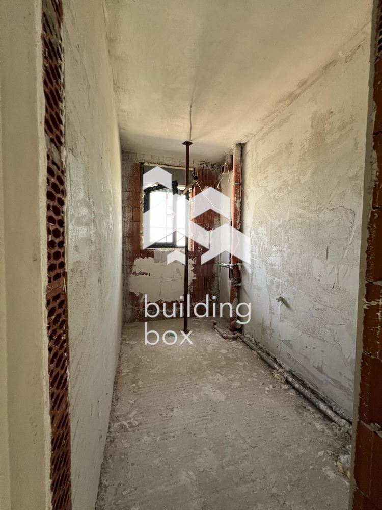 Тристаен апартамент в малка бутикова сграда - с. Белащица - 0