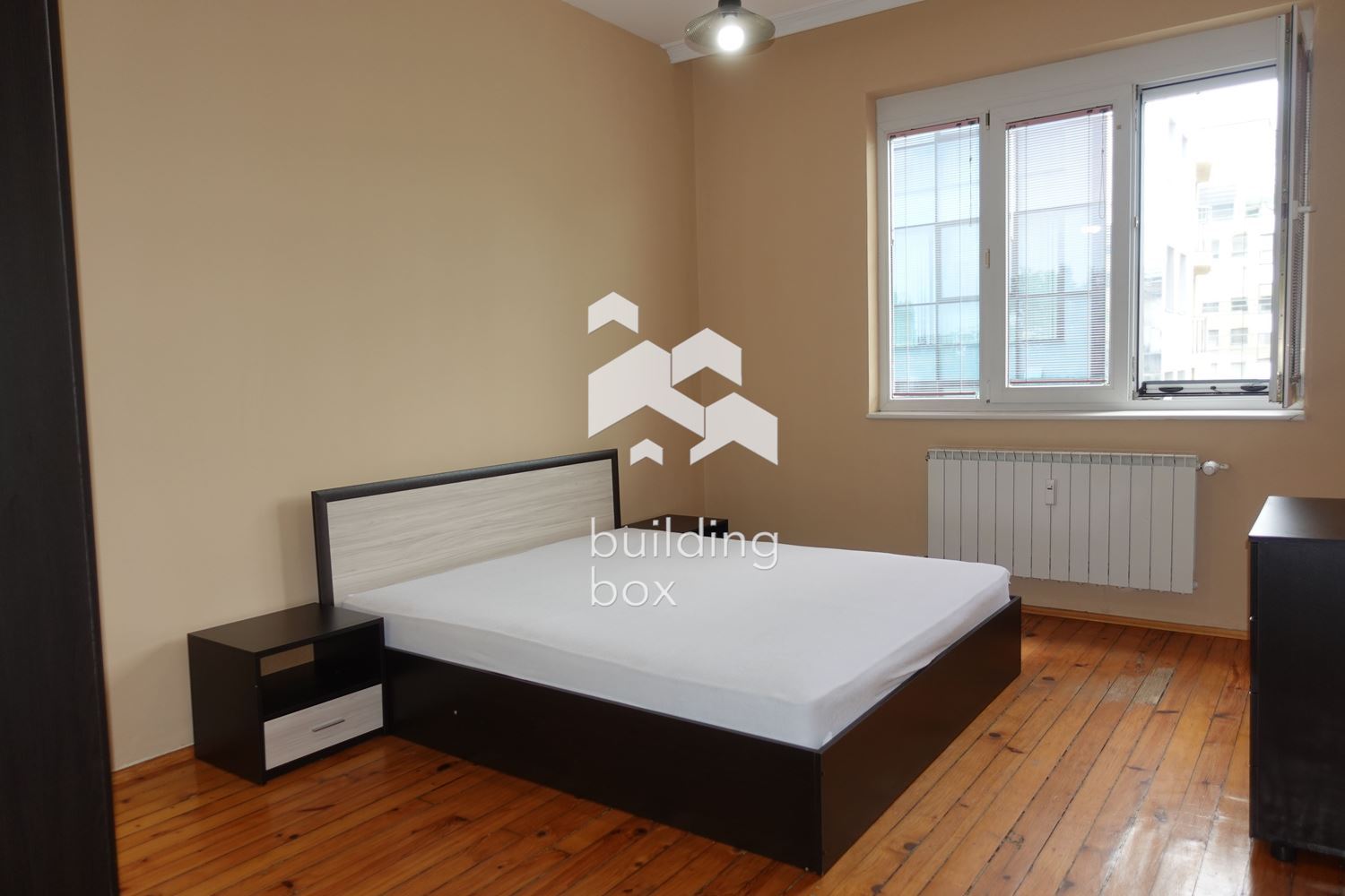 Продава се 2стаен апартамент - Център - Обзаведен ! - 0