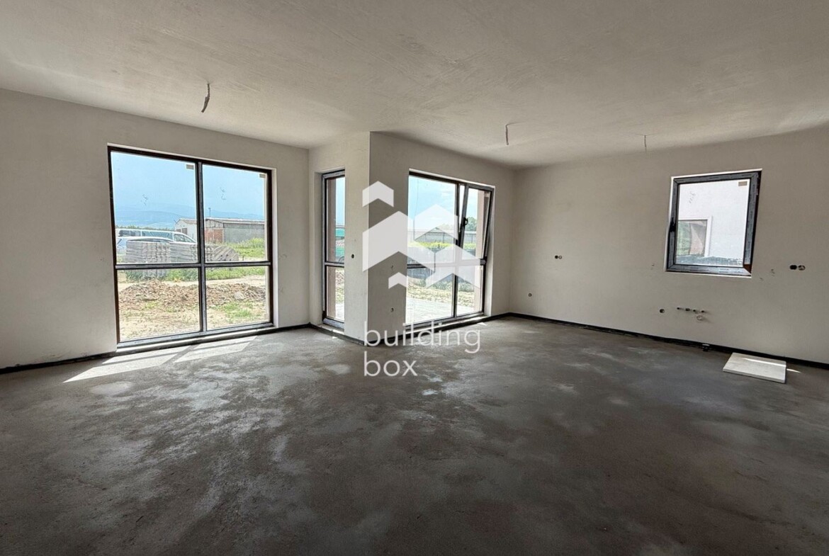 Двуетажна къща - кв. Западен - 0