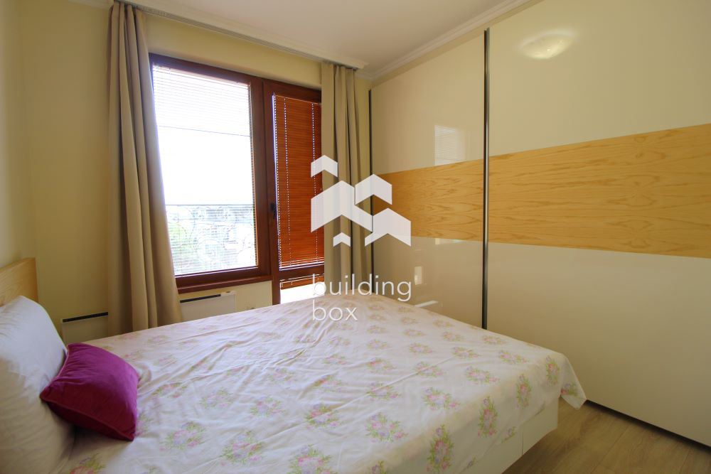 3-стаен - Варна, Червен площад - 0