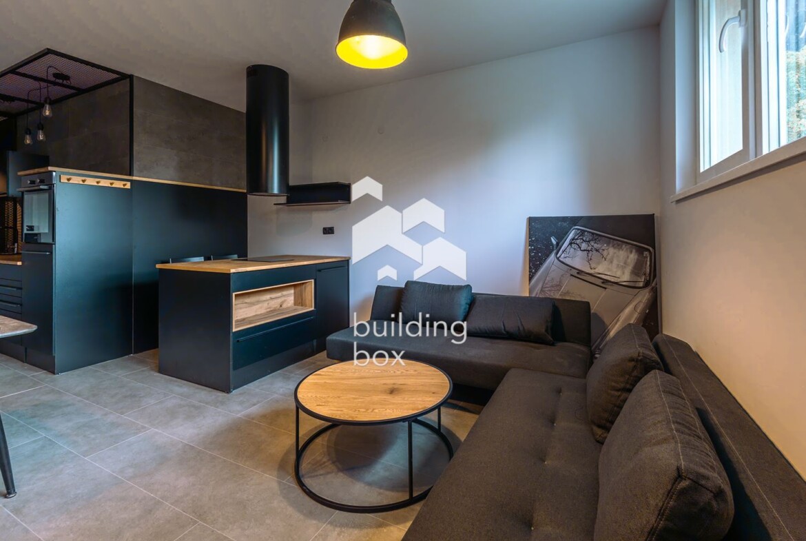 Модерен тристаен апартамент под наем в Разсадника - 0