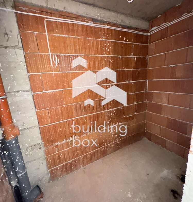 Продава тристаен апартамент в Малинова долина - 0