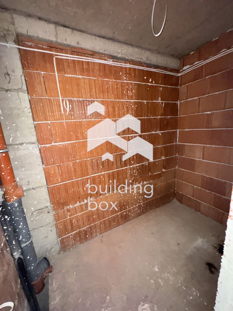 Продава тристаен апартамент в Малинова долина - 0