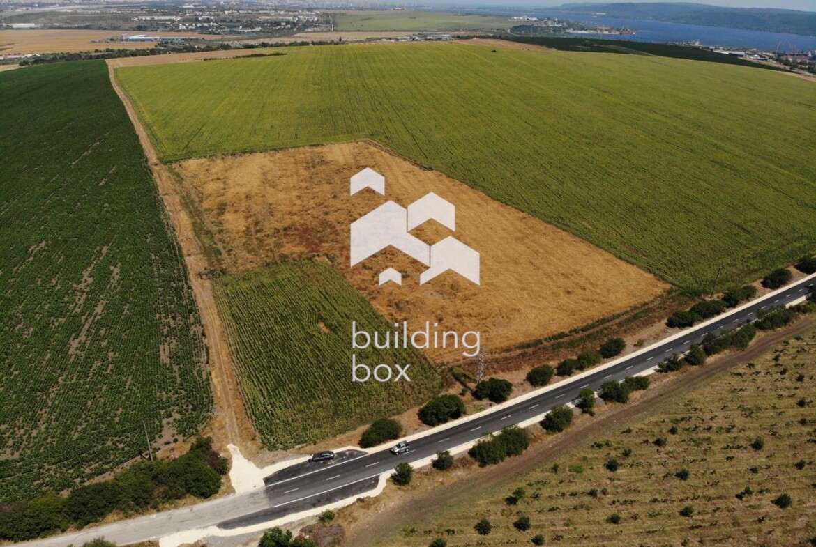 Парцели за промишлени цели в близост до село Езерово. - 0