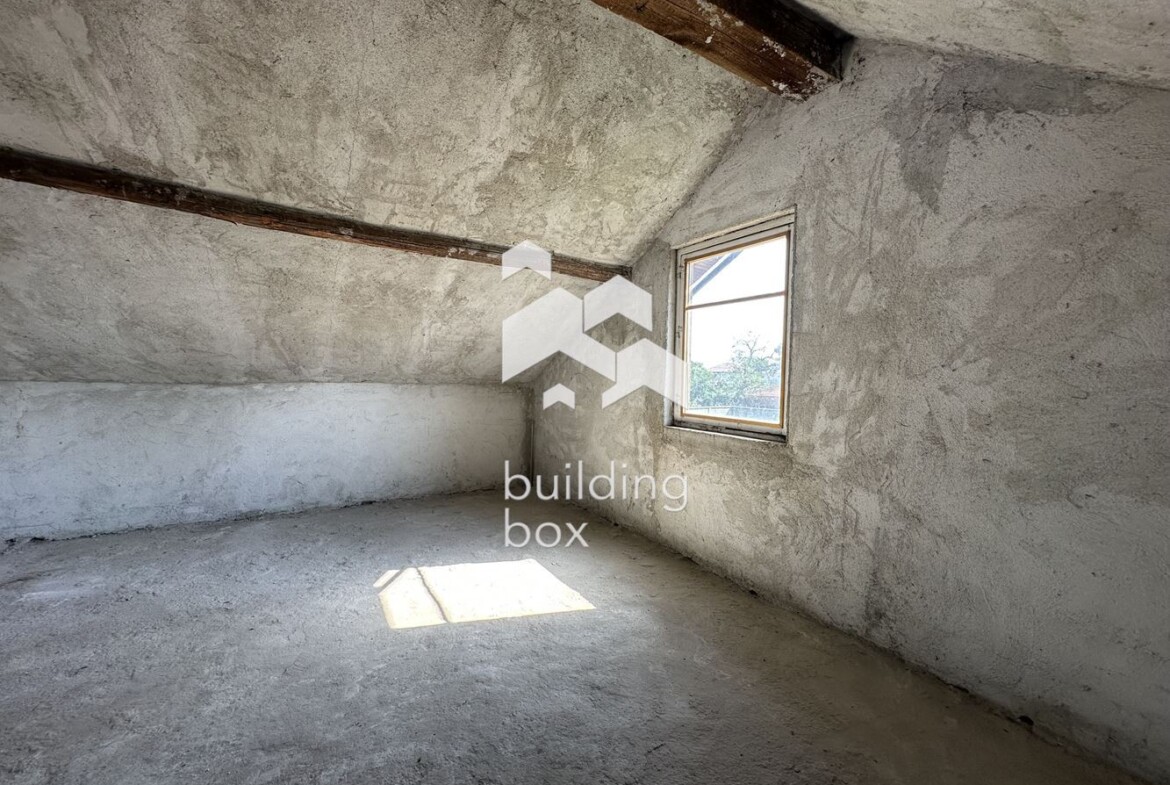 Масивна къща с гараж - с. Маноле - 0