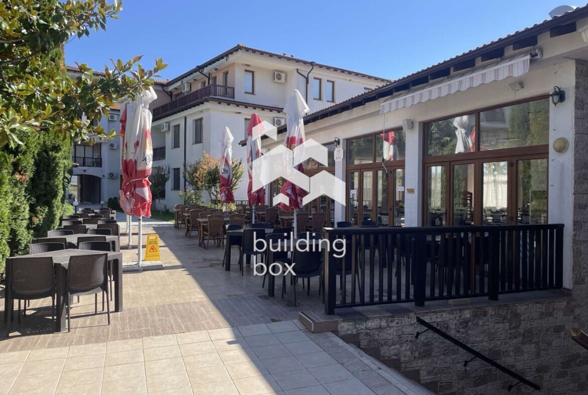 Ресторант в Комплекс Хармони Хилс - 0