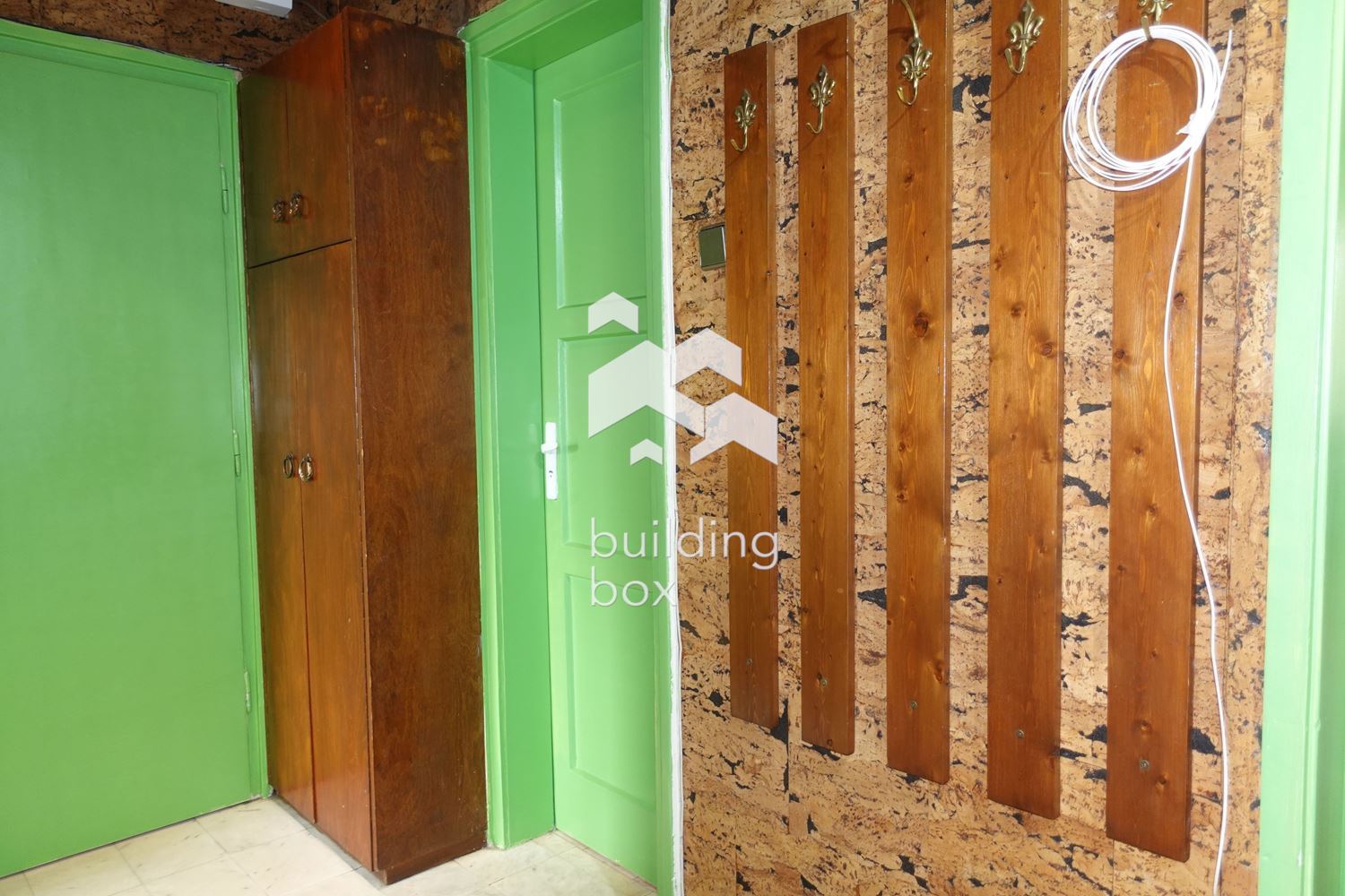 Продава се 2стаен апартамент - Център - Обзаведен ! - 0