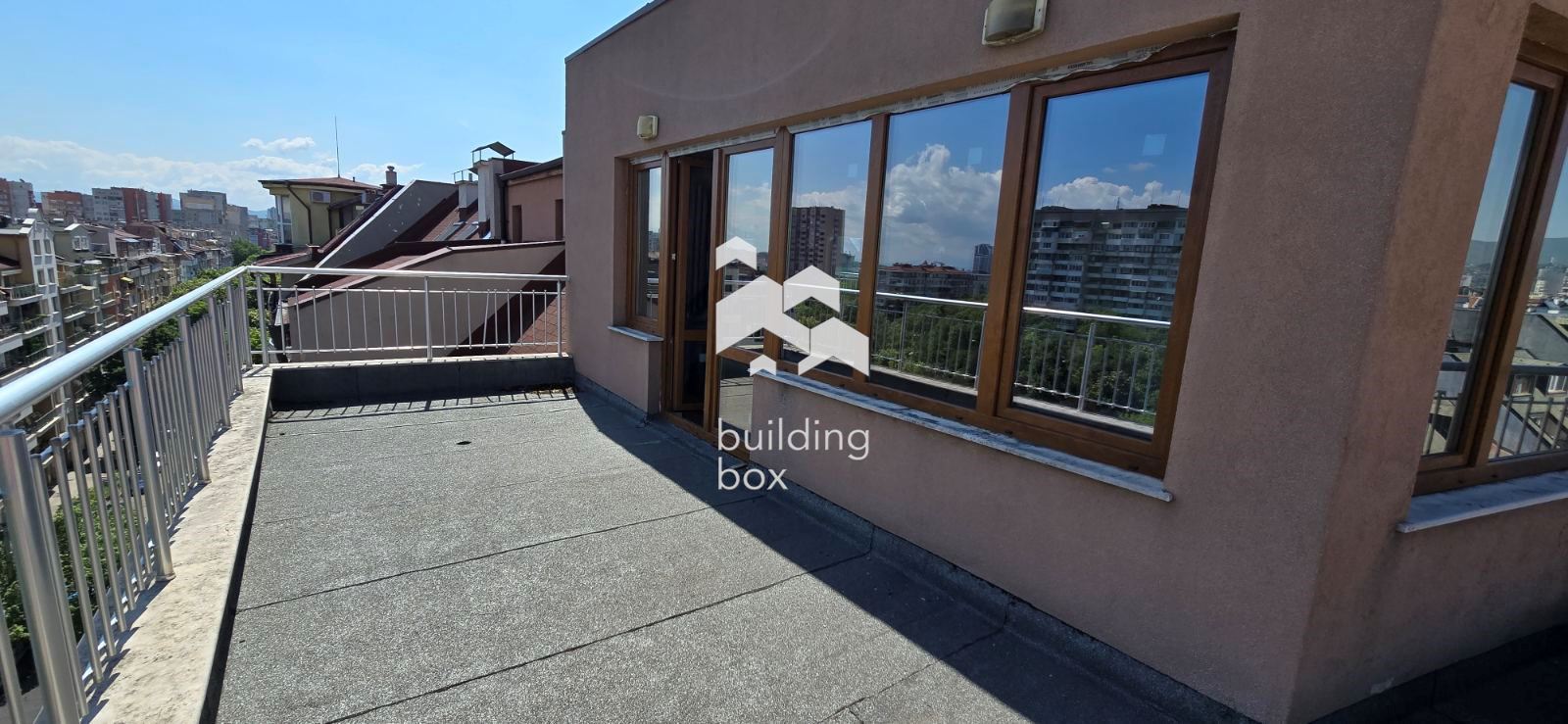 Многостаен в Хиподрума - 0