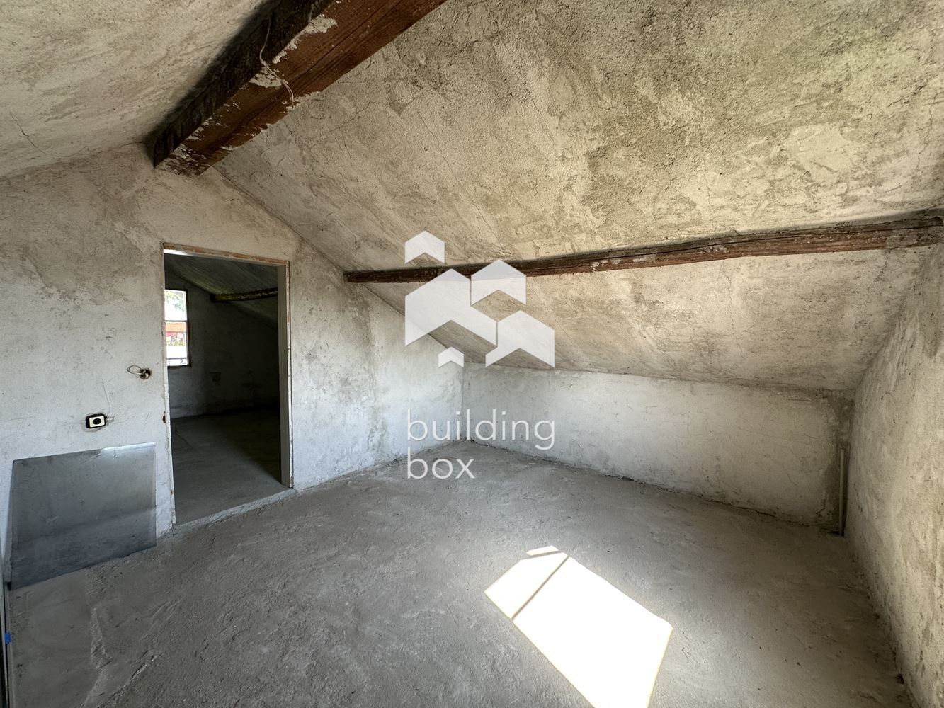 Масивна къща с гараж - с. Маноле - 0