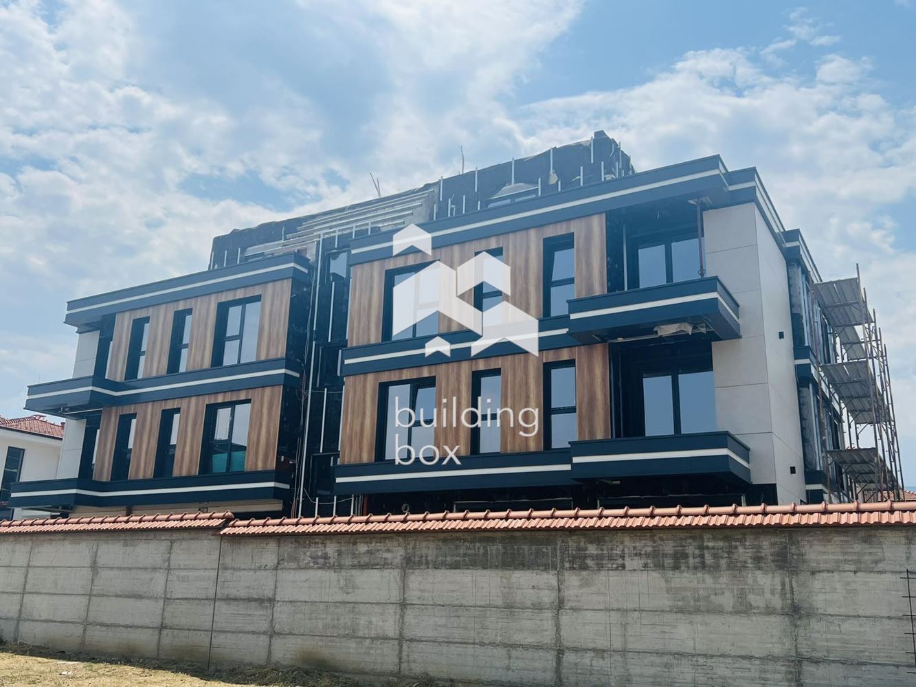 Тристаен апартамент - с. Белащица - 0