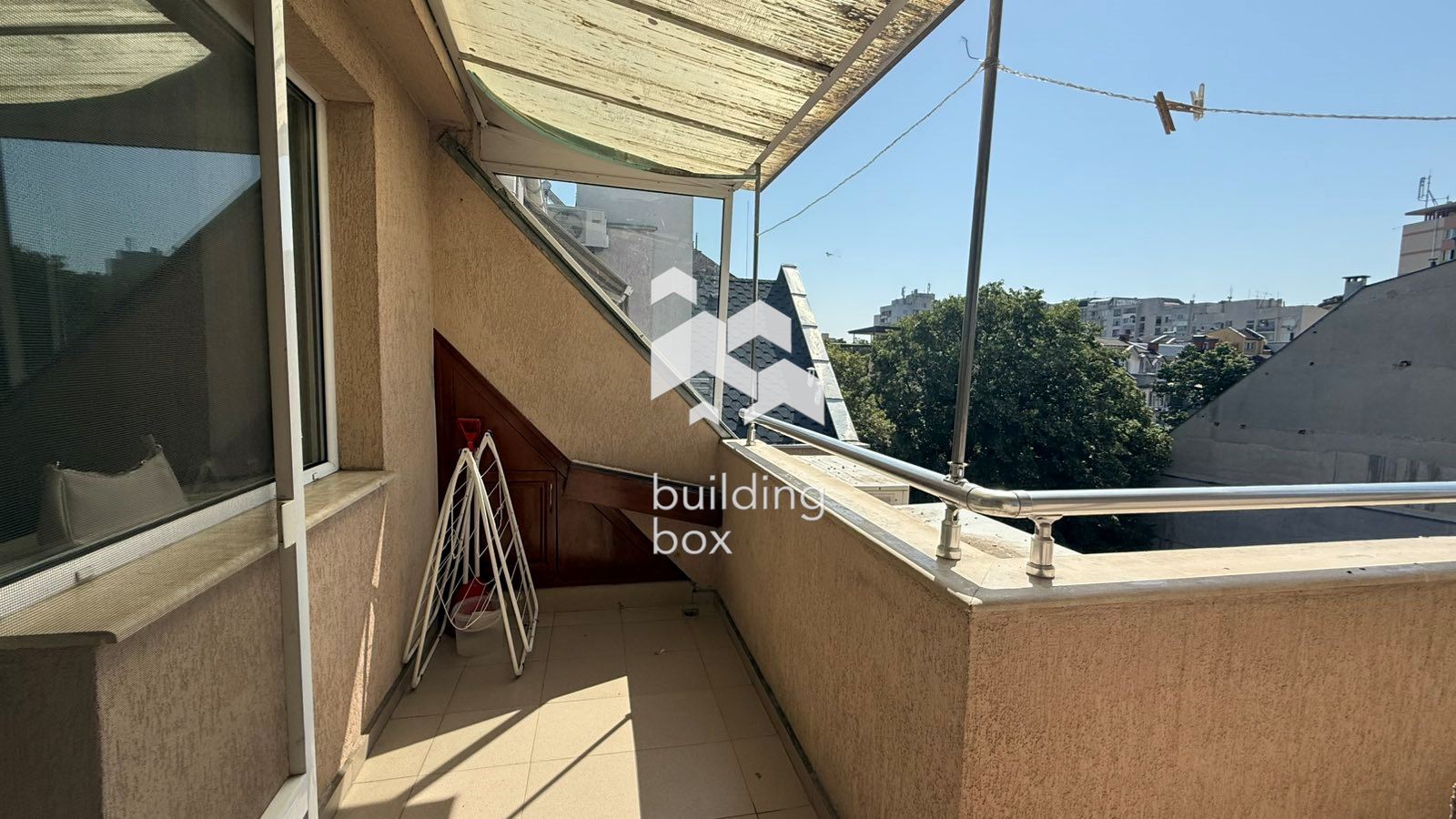 Тристаен обзаведен апартамент - кв. Мараша - 0