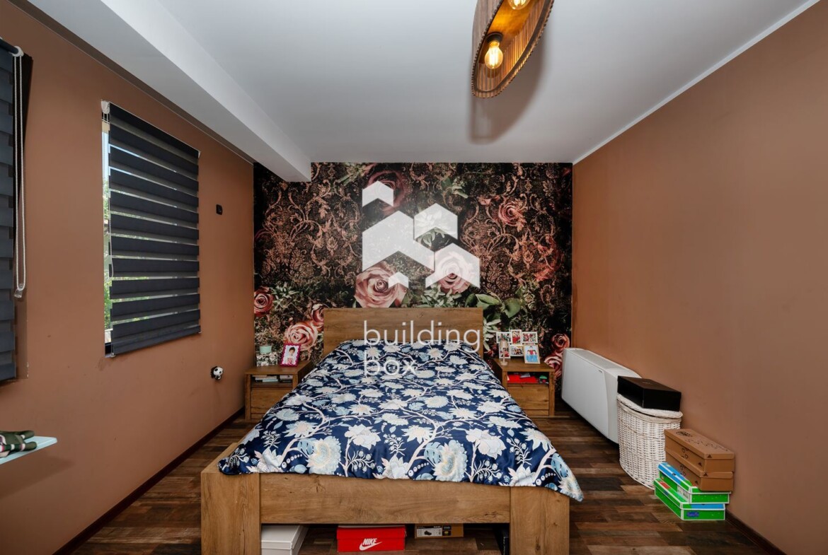 Самостоятелна къща - с. Първенец - 0