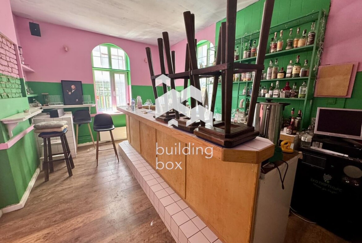 Заведение в идеален център - 0