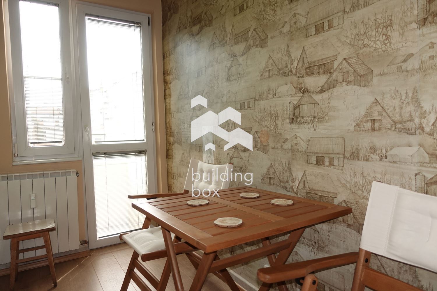 Продава се 2стаен апартамент - Център - Обзаведен ! - 0