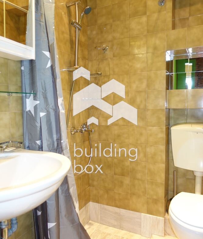 Продава се 2стаен апартамент - Център - Обзаведен ! - 0