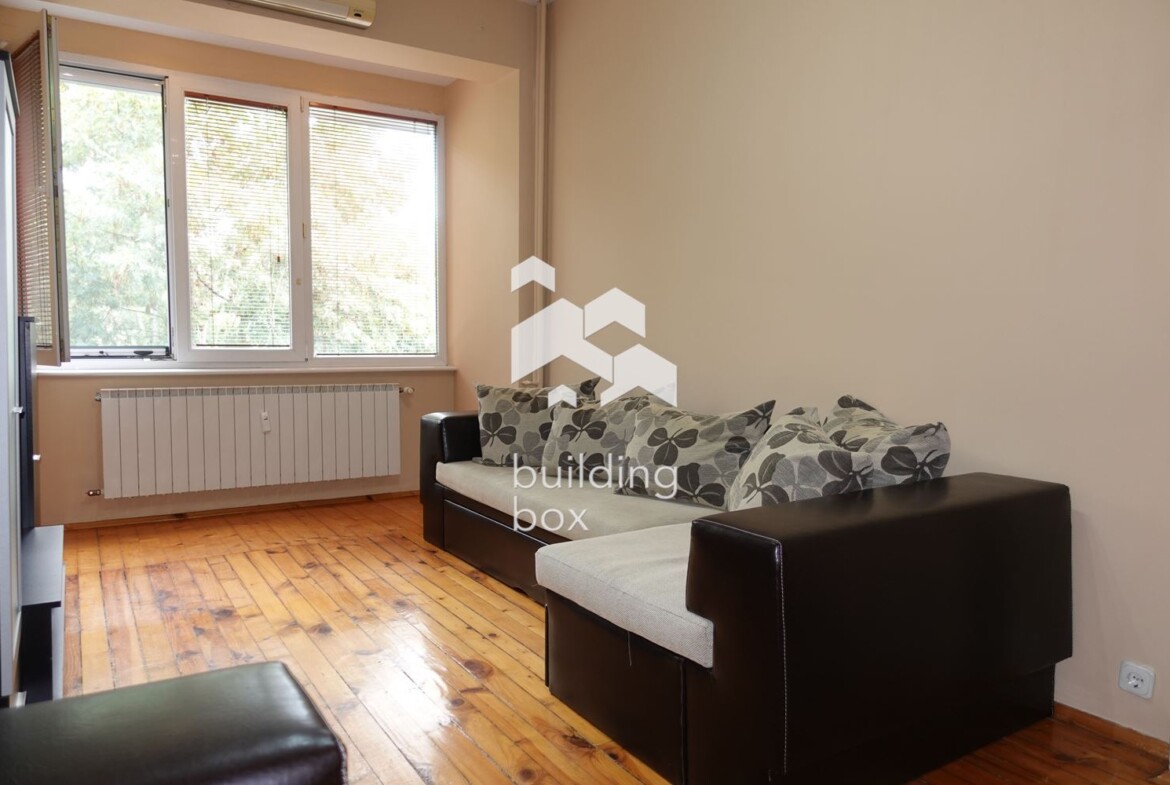 Продава се 2стаен апартамент - Център - Обзаведен ! - 0