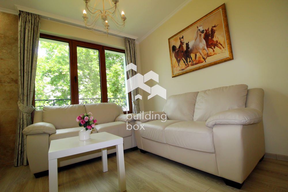 3-стаен - Варна, Червен площад - 0