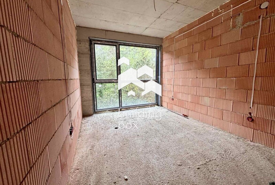 ДВУСТАЕН апартамент, квартал Аспарухово - 0