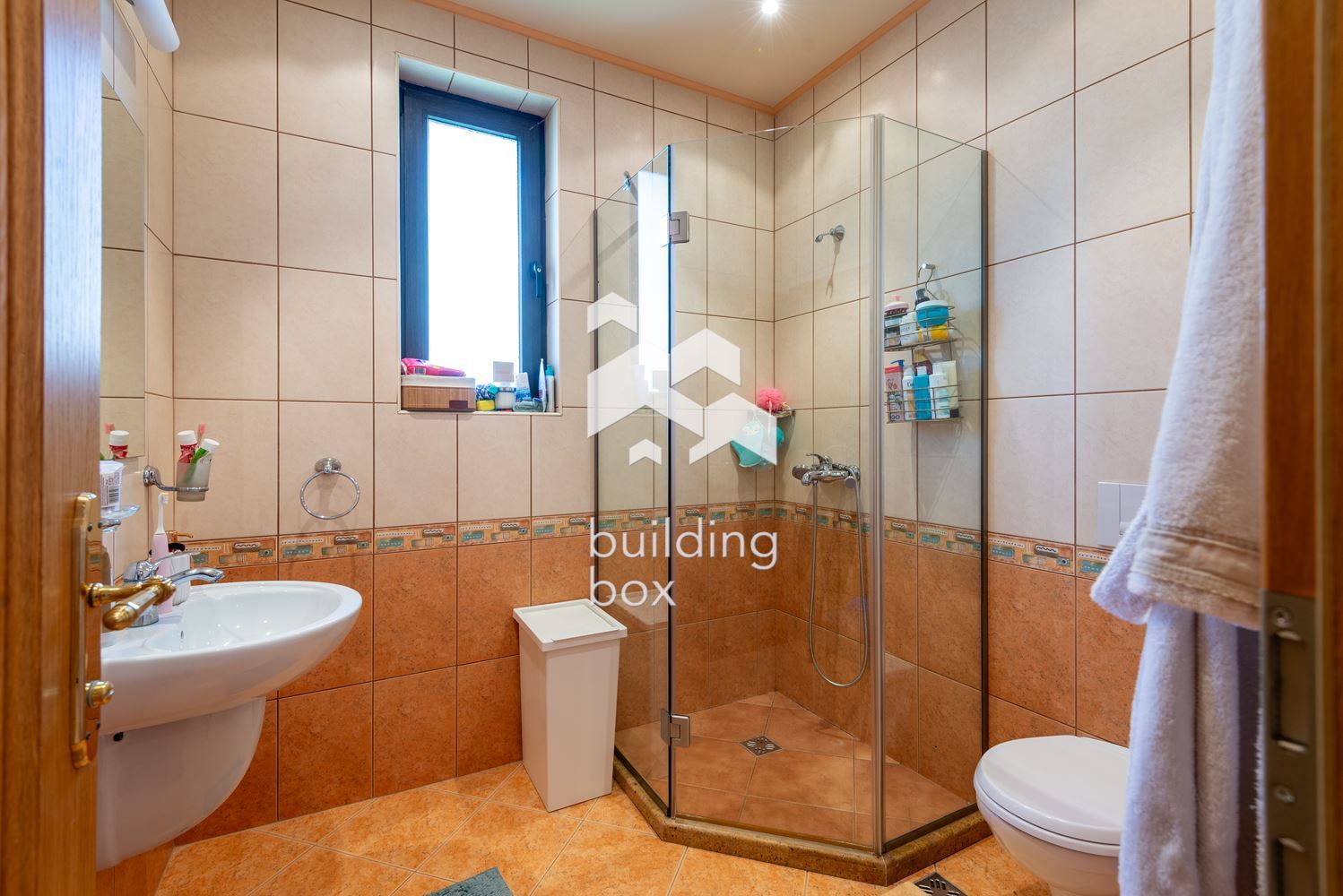 Къща на метри от Резиденция Евксиноград в гр.Варна - 0