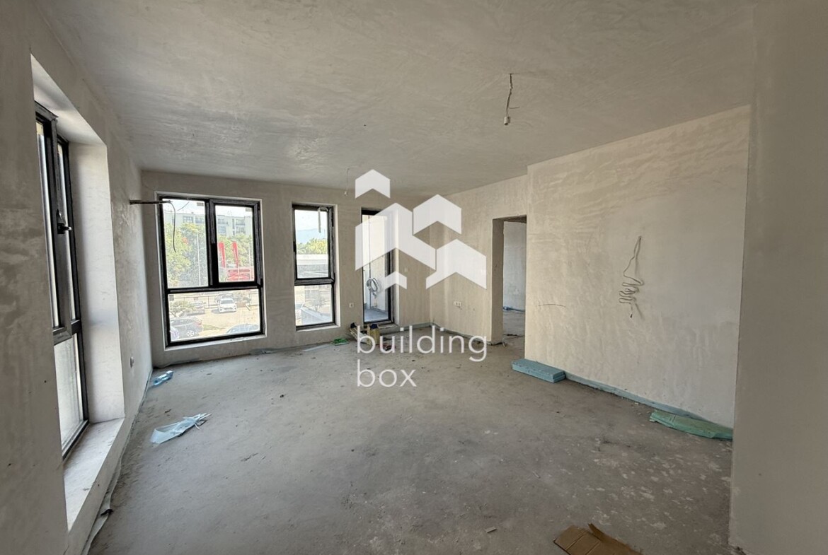 Тристаен апартамент с АКТ16 - бул. "Пещерско шосе" - 0